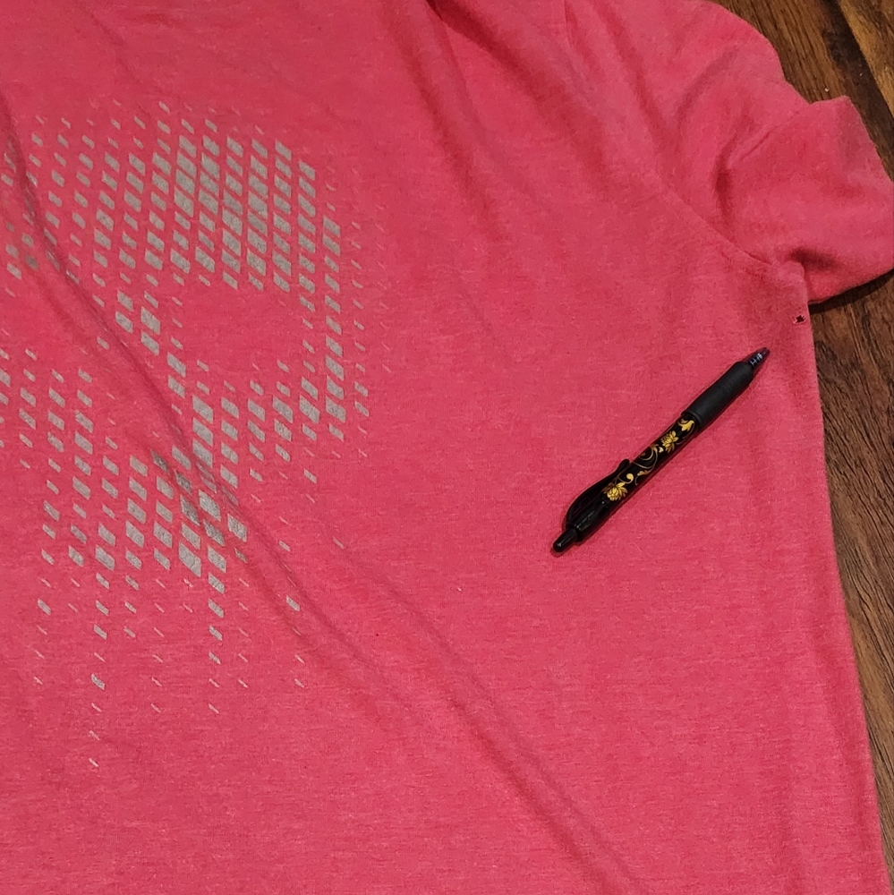 Red skeleton tshirt - Picture 4 of 5